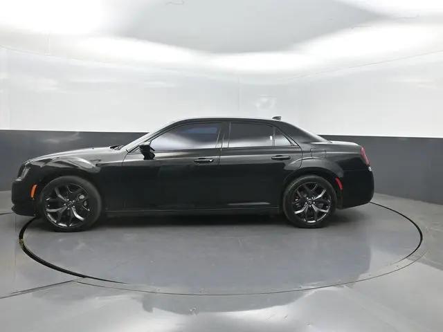 2023 Chrysler 300 Touring