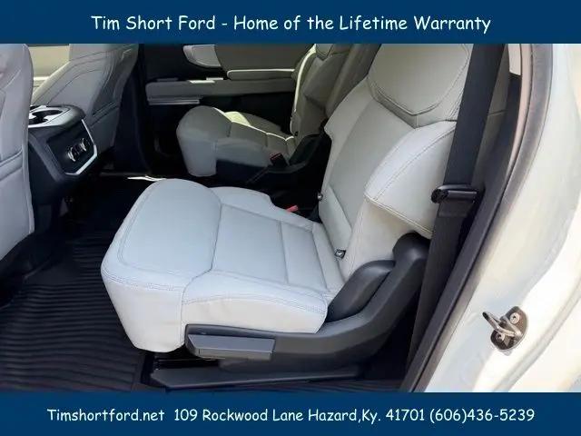 2026 Ford Expedition Max Active MAX