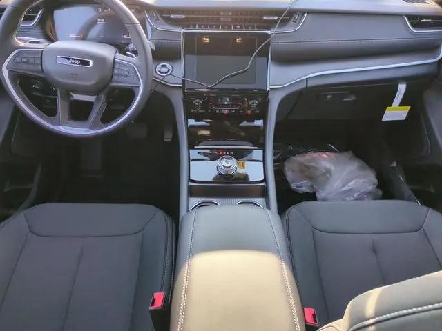 2026 Jeep Grand Cherokee L Altitude 4x4