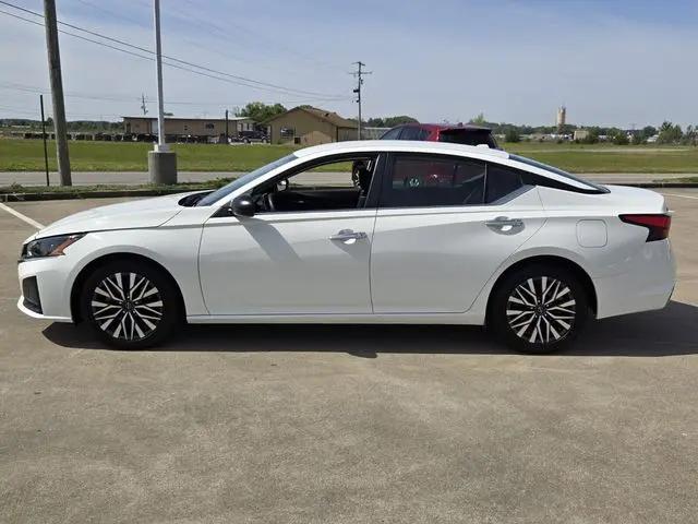 2025 Nissan Altima SV FWD