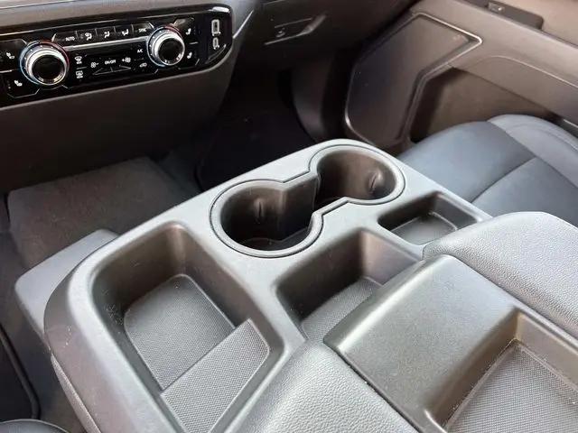 2025 GMC Sierra 1500 4WD Crew Cab Short Box SLT