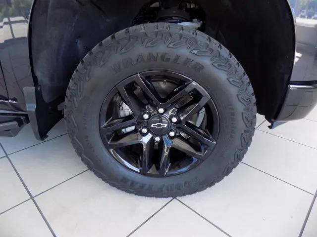 2023 Chevrolet Silverado 1500 4WD Crew Cab Short Bed Custom Trail Boss