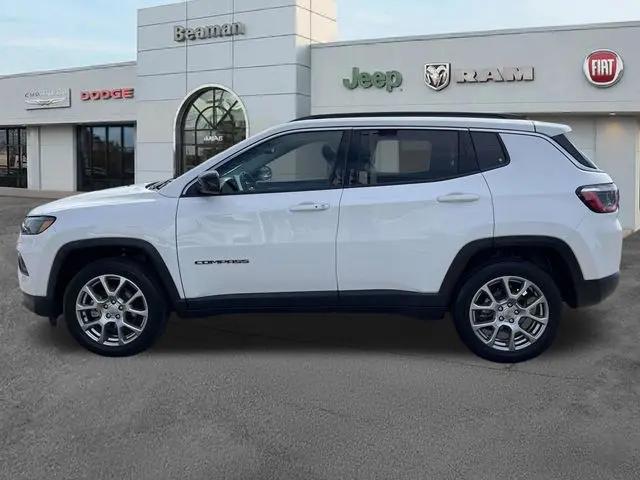 2022 Jeep Compass Latitude Lux 4x4