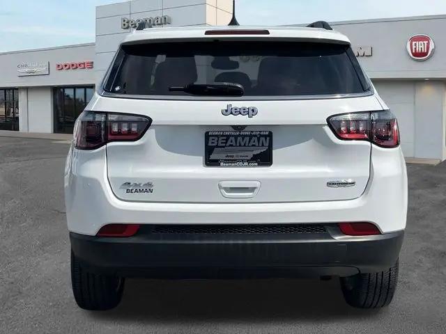 2022 Jeep Compass Latitude Lux 4x4