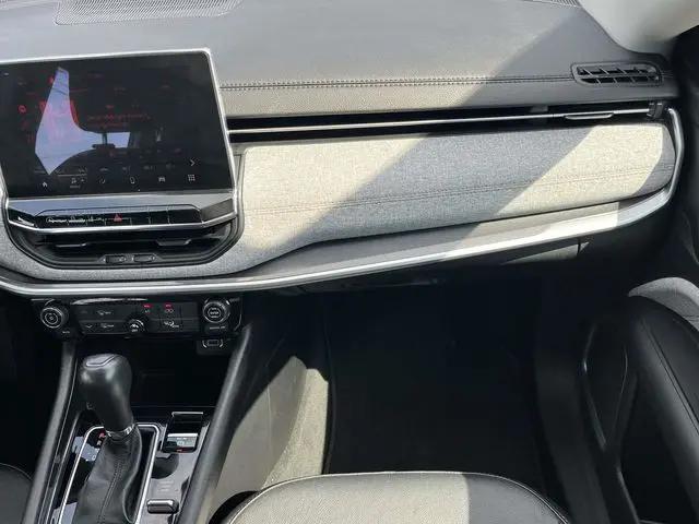 2022 Jeep Compass Latitude Lux 4x4