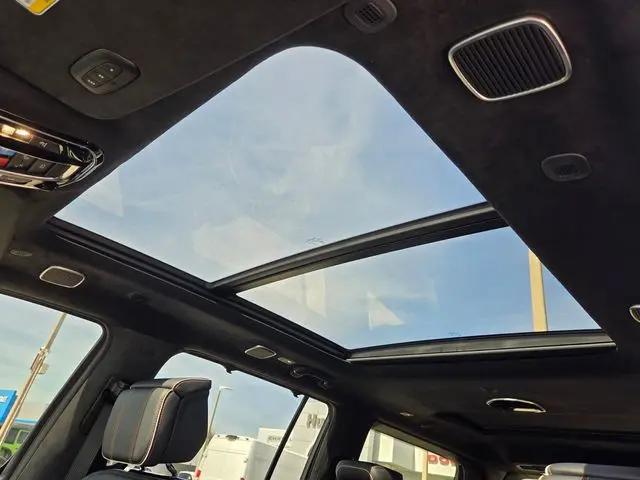 2026 Jeep Grand Wagoneer Summit Reserve 4x4