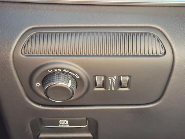 2026 Jeep Grand Wagoneer Summit Reserve 4x4
