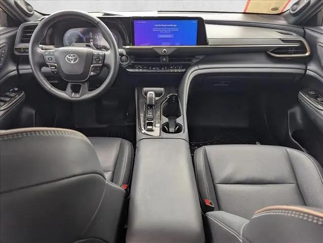 2025 Toyota Crown Signia Limited