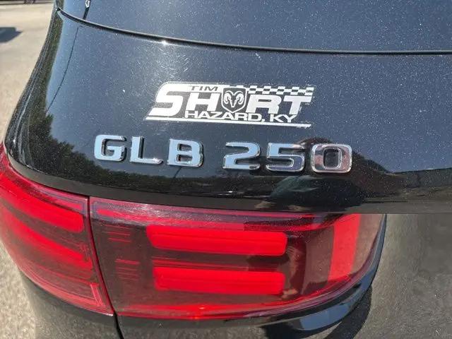 2025 Mercedes-Benz GLB 4MATIC