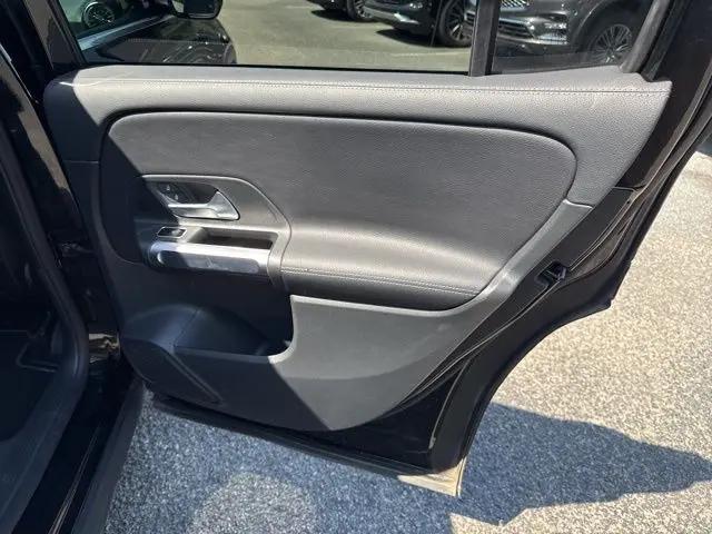 2025 Mercedes-Benz GLB 4MATIC