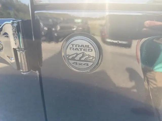 2025 Jeep Wrangler 4-Door Summit 4x4