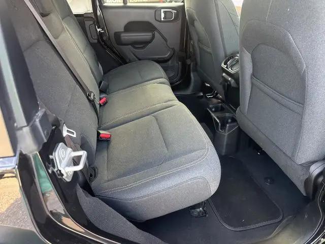 2025 Jeep Wrangler 4-Door Summit 4x4