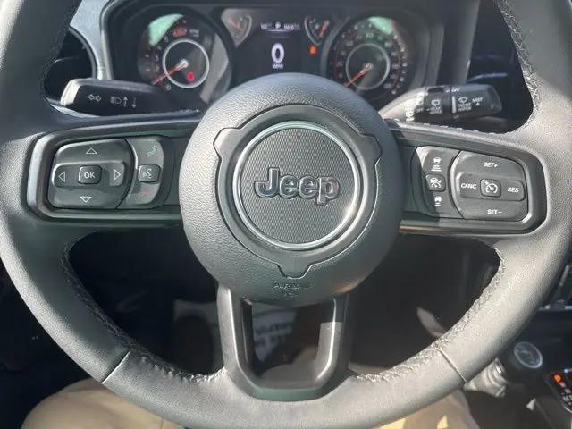 2025 Jeep Wrangler 4-Door Summit 4x4