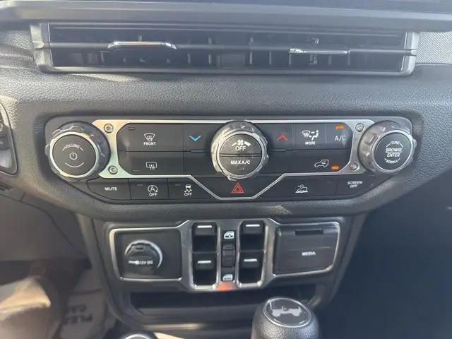 2025 Jeep Wrangler 4-Door Summit 4x4