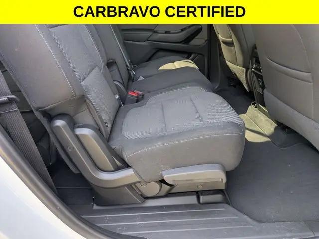 2023 Chevrolet Traverse FWD LT Cloth