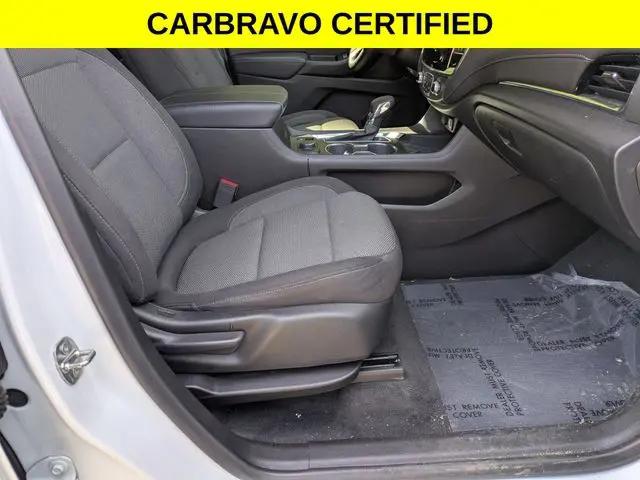2023 Chevrolet Traverse FWD LT Cloth