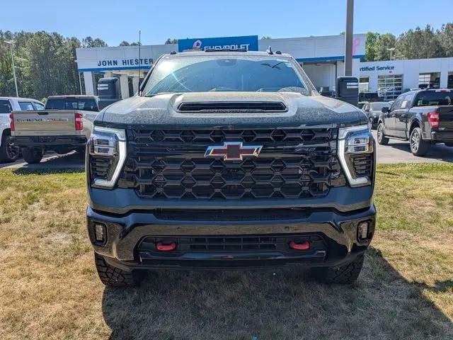2026 Chevrolet Silverado 2500HD Crew Cab, Standard Bed, XR2, 4WD