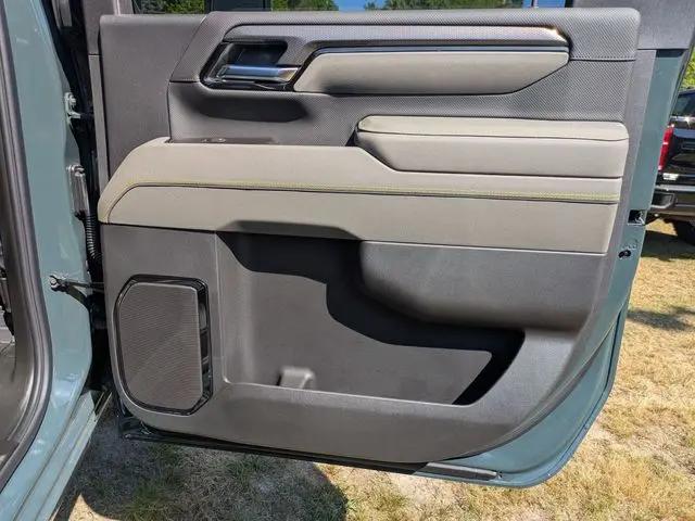 2026 Chevrolet Silverado 2500HD Crew Cab, Standard Bed, XR2, 4WD