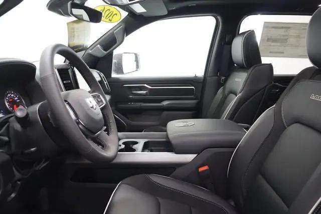2026 Ram 1500 Laramie Crew Cab 4x4 5'7" Box