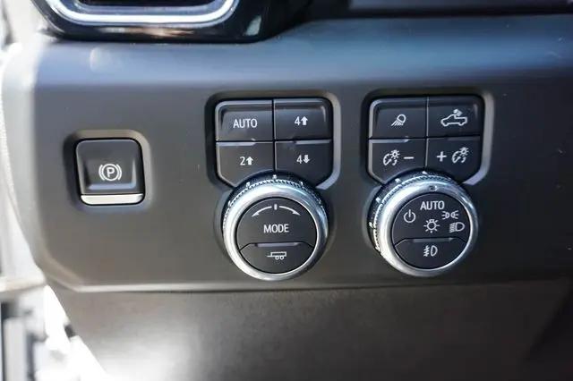 2024 GMC Sierra 1500 4WD Crew Cab Standard Box Denali