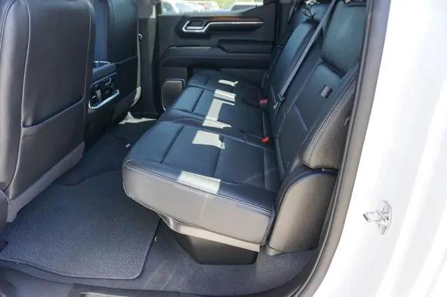 2024 GMC Sierra 1500 4WD Crew Cab Standard Box Denali