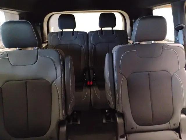 2026 Jeep Grand Cherokee L Altitude 4x4