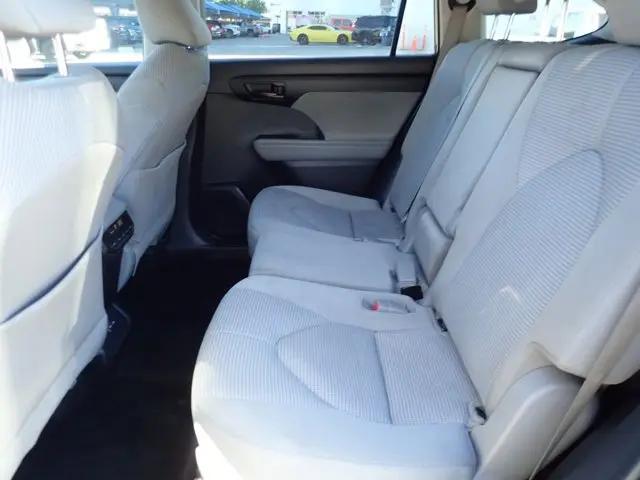 2023 Toyota Highlander Hybrid LE