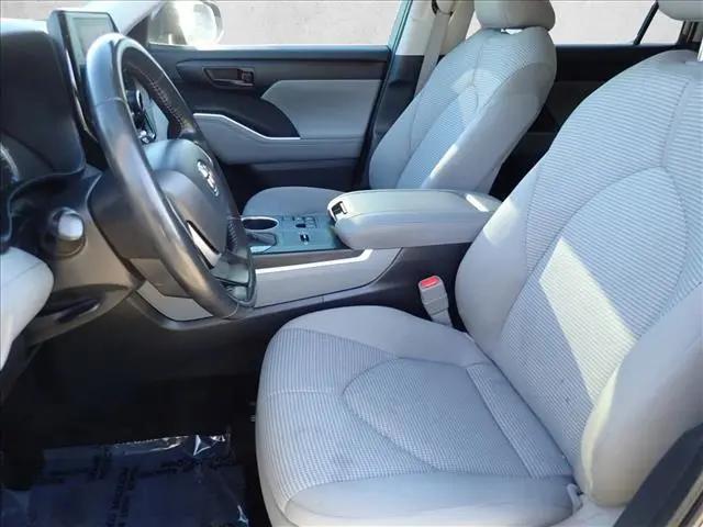 2023 Toyota Highlander Hybrid LE