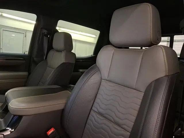 2024 Chevrolet Silverado 1500 4WD Crew Cab Short Bed ZR2