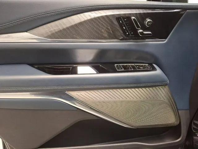 2025 Cadillac Escalade Luxury 2 AWD