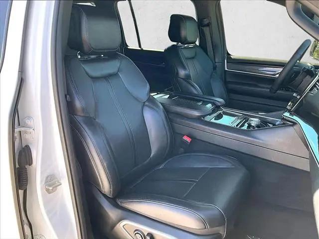 2024 Jeep Wagoneer Series I 4x2