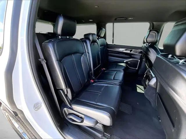 2024 Jeep Wagoneer Series I 4x2