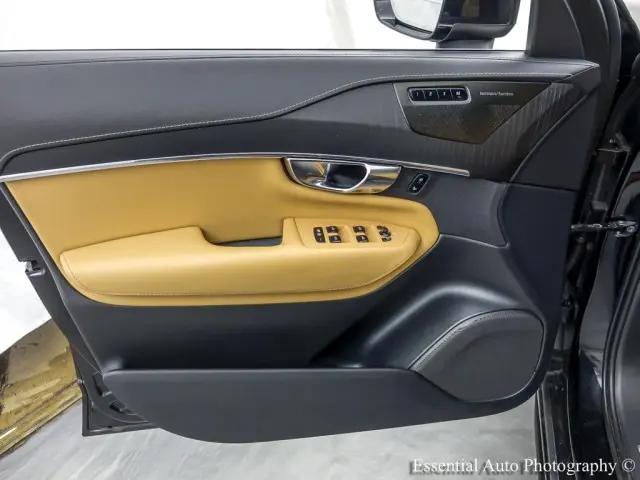 2021 Volvo XC90 T6 Inscription 7 Passenger
