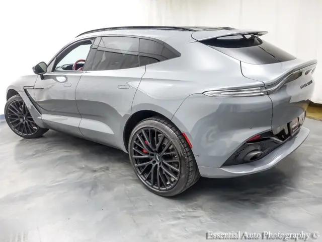 2022 Aston Martin DBX Standard