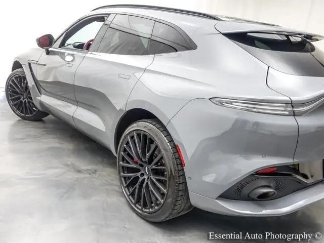 2022 Aston Martin DBX Standard