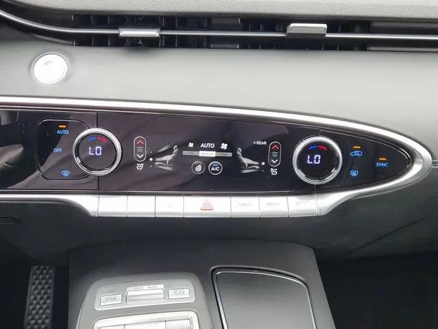2024 Genesis GV70 2.5T AWD