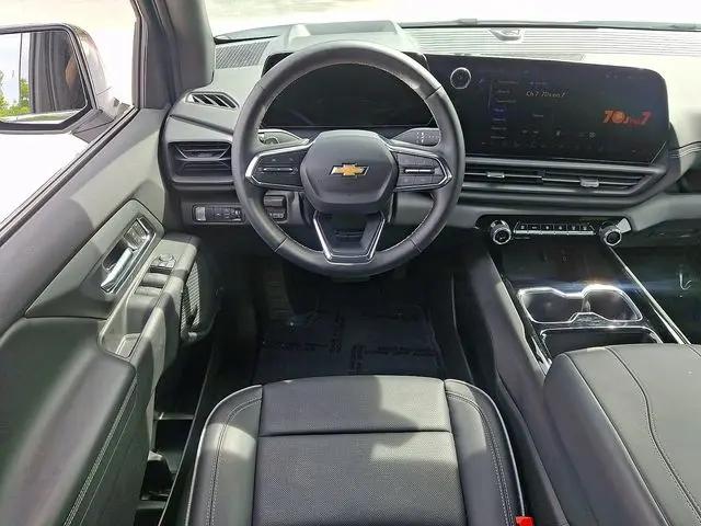 2025 Chevrolet Silverado EV LT