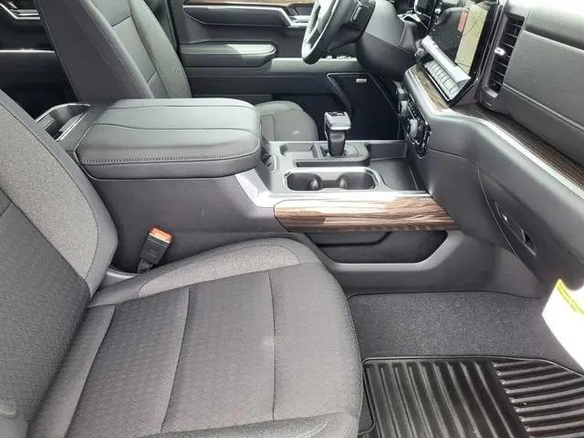 2026 Chevrolet Silverado 1500 4WD Crew Cab Short Bed RST