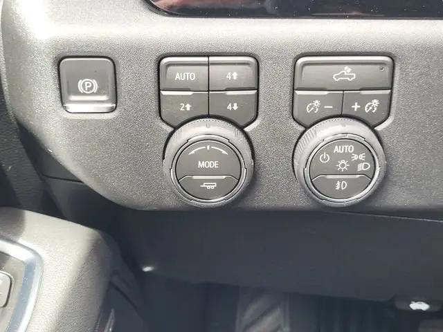 2026 Chevrolet Silverado 1500 4WD Crew Cab Short Bed RST