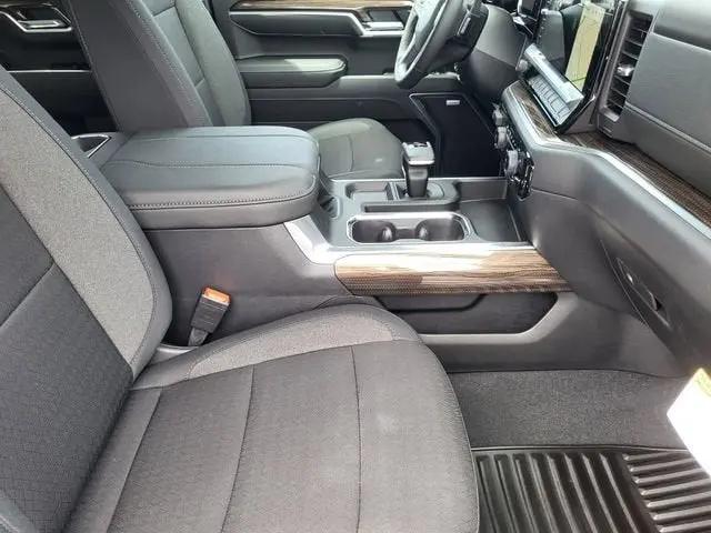 2026 Chevrolet Silverado 1500 4WD Crew Cab Short Bed RST