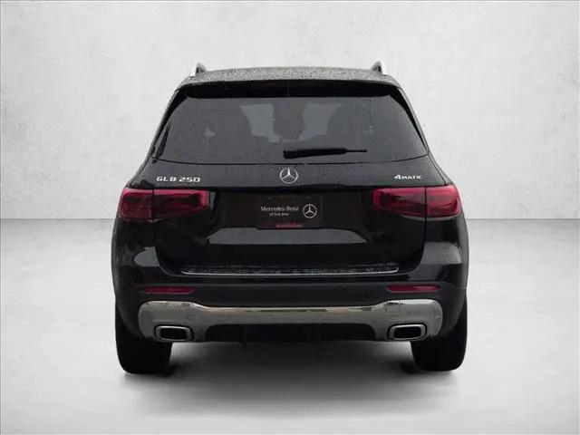 2026 Mercedes-Benz GLB 4MATIC