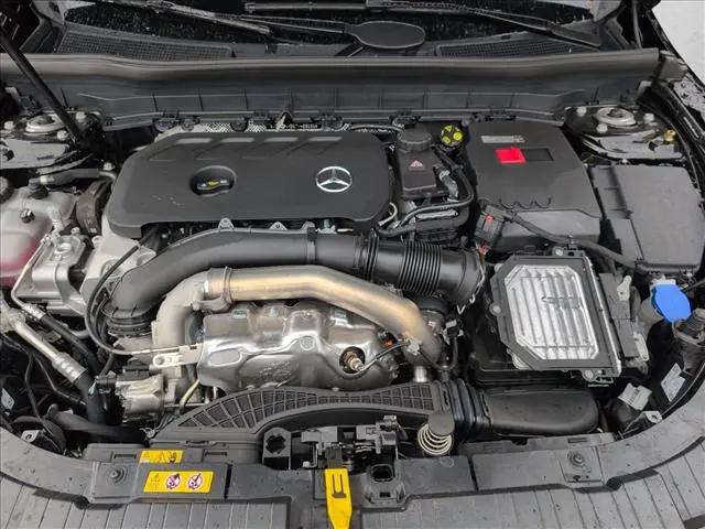 2026 Mercedes-Benz GLB 4MATIC