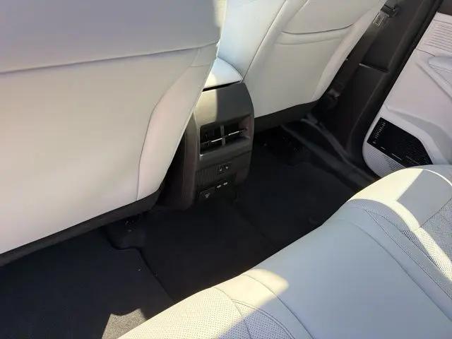 2026 Jeep Cherokee Overland 4x4