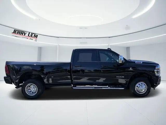2026 Ram 3500 Laramie Crew Cab 4x4 8' Box