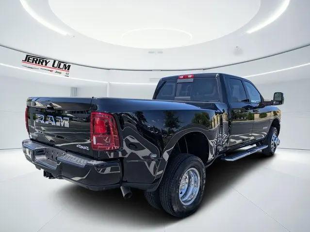 2026 Ram 3500 Laramie Crew Cab 4x4 8' Box