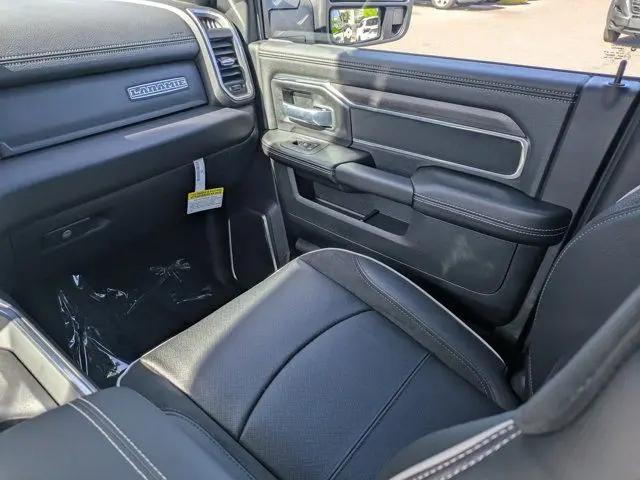 2026 Ram 3500 Laramie Crew Cab 4x4 8' Box