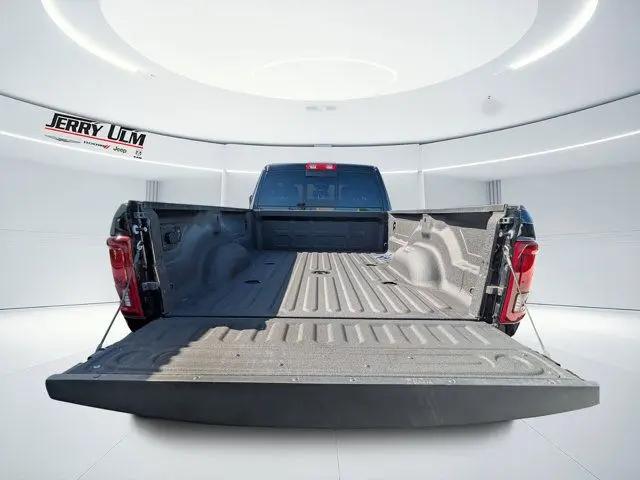 2026 Ram 3500 Laramie Crew Cab 4x4 8' Box