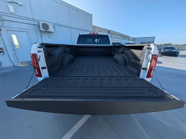 2026 Ram 3500 Laramie Crew Cab 4x4 8' Box