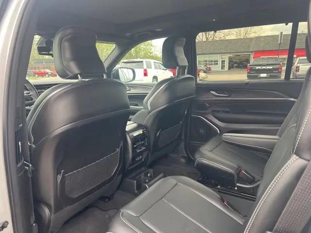 2025 Jeep Grand Cherokee L Overland 4x4