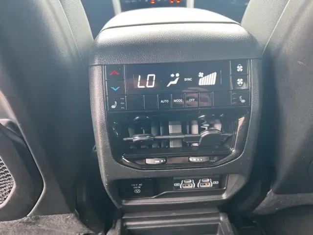 2025 Jeep Grand Cherokee L Overland 4x4